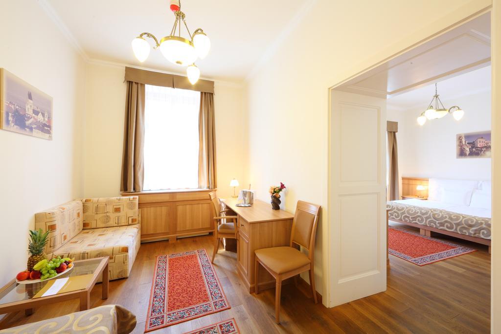 Historia & Historante 4* Veszprem